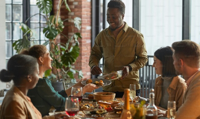 Khám phá thế giới cùng Top Ten Travel