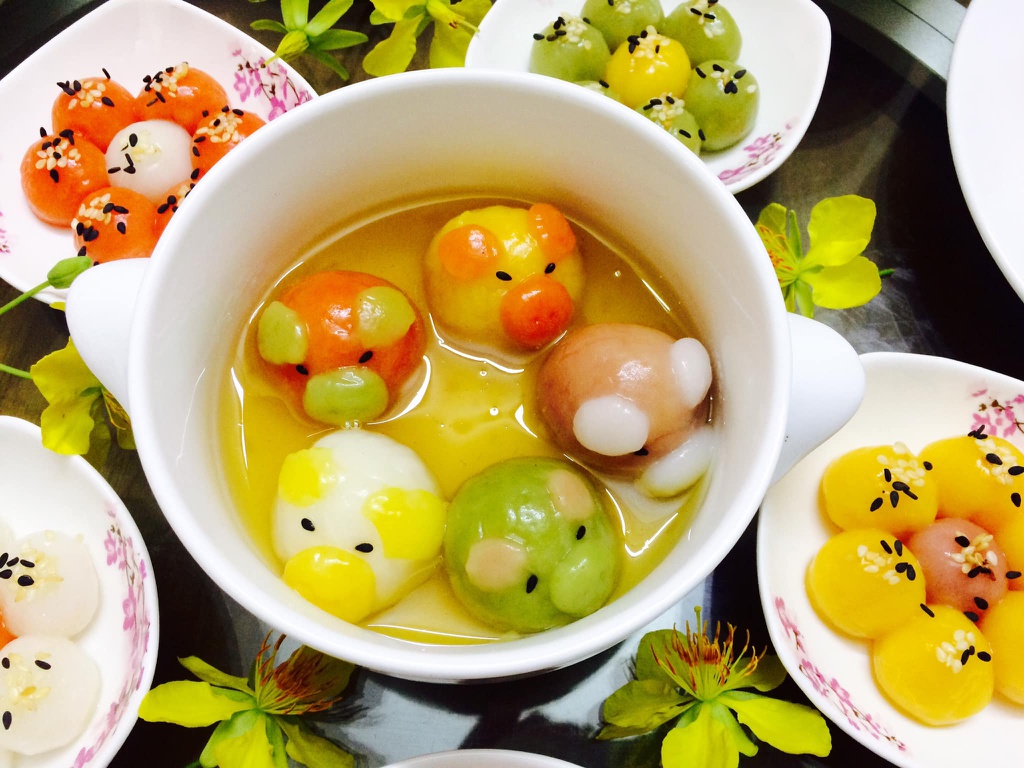 Cách làm bánh trôi nhuộm màu thành phần tự nhiên đẹp mắt cho Tết Hàn Thực