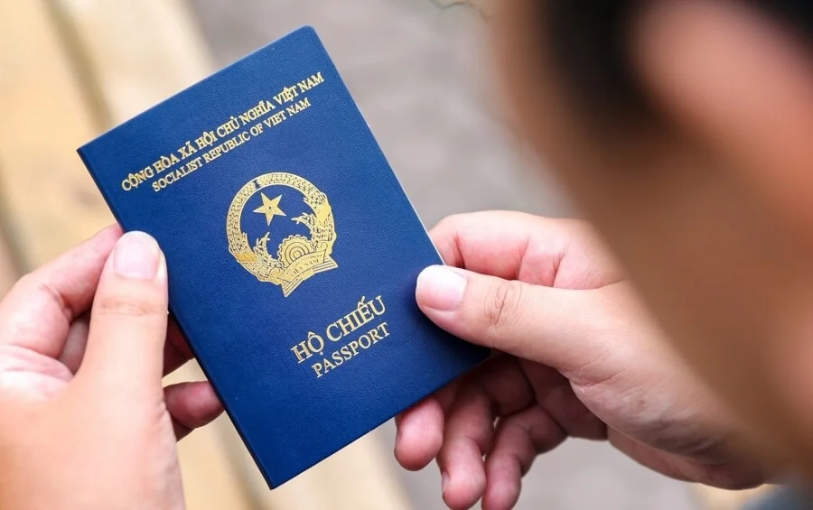 Hộ chiếu trắng là gì? Cách xin visa du lịch khi hộ chiếu trắng