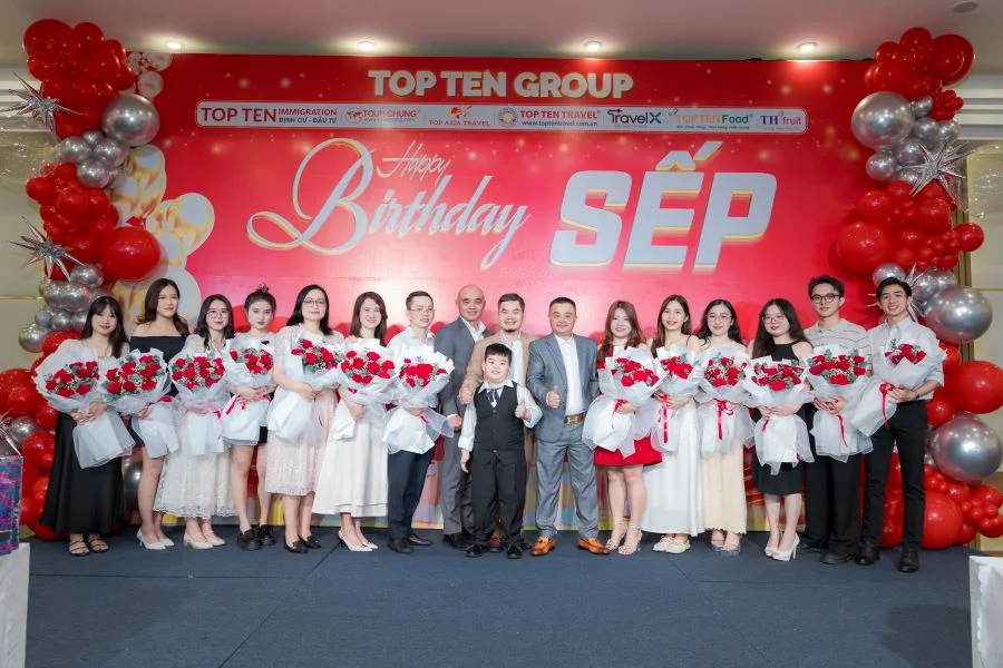 FAMILY DAY & HAPPY BIRTHDAY - Khi Doanh Nghiệp Trở Thành Gia Đình