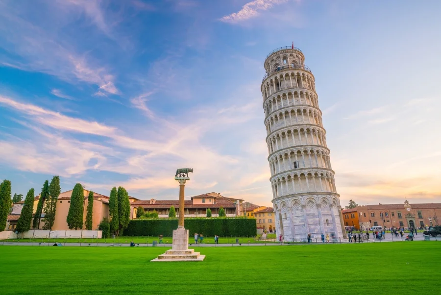 Tháp nghiêng Pisa và những sự thật thú vị ít người biết