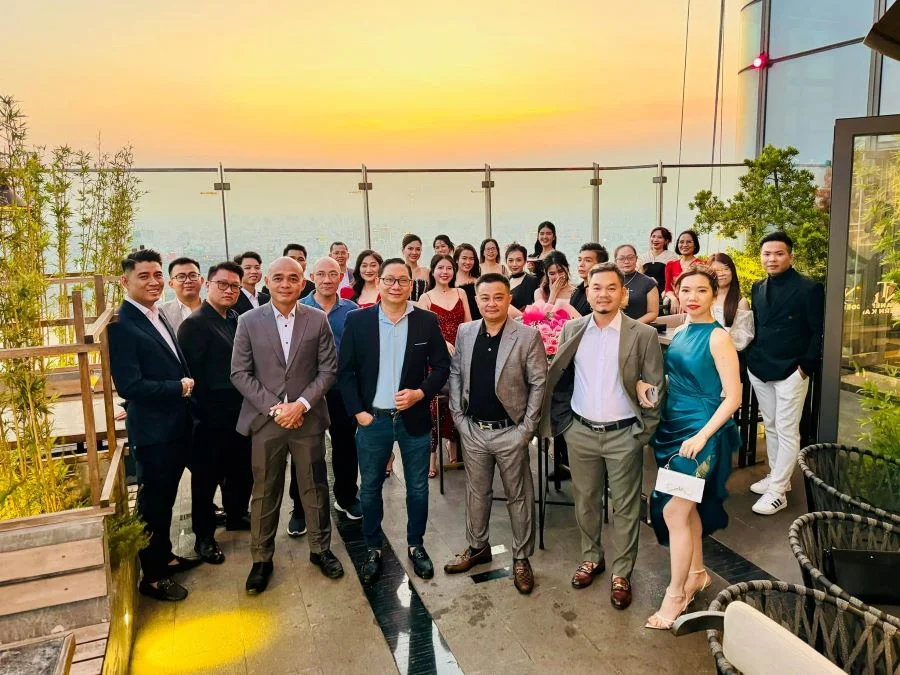'Dấu Ấn Rồng' Đêm Tiệc VIP Dành Cho Ban Lãnh Đạo Cấp Cao Của Top Ten Travel