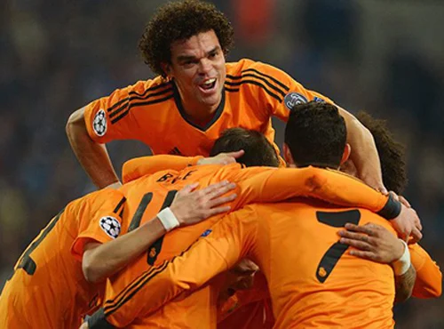 Real Madrid, thắng đậm và hướng đến Decima