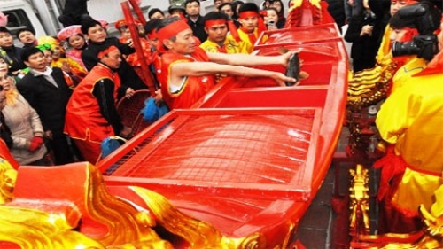 Hàng vạn người dự lễ khai ấn đền Trần Xuân Giáp Ngọ năm 2014