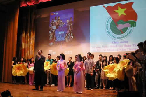 Kỷ niệm ngày thành lập Đoàn TNCS Hồ Chí Minh ở Nga