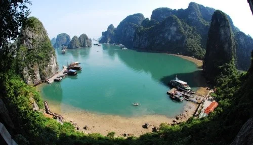 Cát Bà nguyên sơ và kỳ vĩ