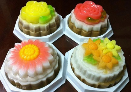 Xuất hiện nhiều bánh trung thu độc lạ