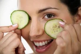 Cách xóa quầng thâm mắt bằng các nguyên liệu tự nhiên