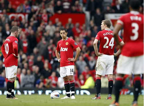 MU khủng hoảng trầm trọng, người trong cuộc nghĩ gì