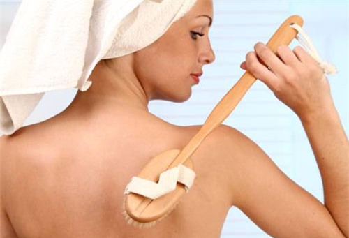 9 cách trị mụn ở lưng hiệu quả nhất