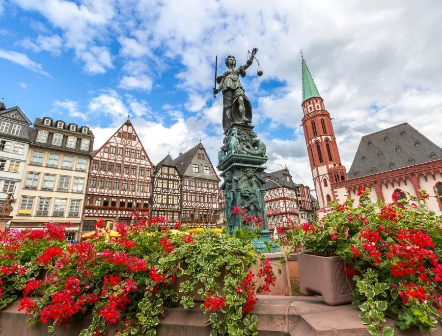 Tòa thị chính Frankfurt: Một kiệt tác kiến trúc giữa lòng châu Âu