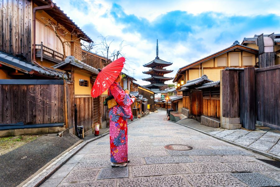 Top 10 Ngôi Đền Đẹp Nhất Mà Bạn Không Nên Bỏ Lỡ Trong Chuyến Du Lịch Kyoto