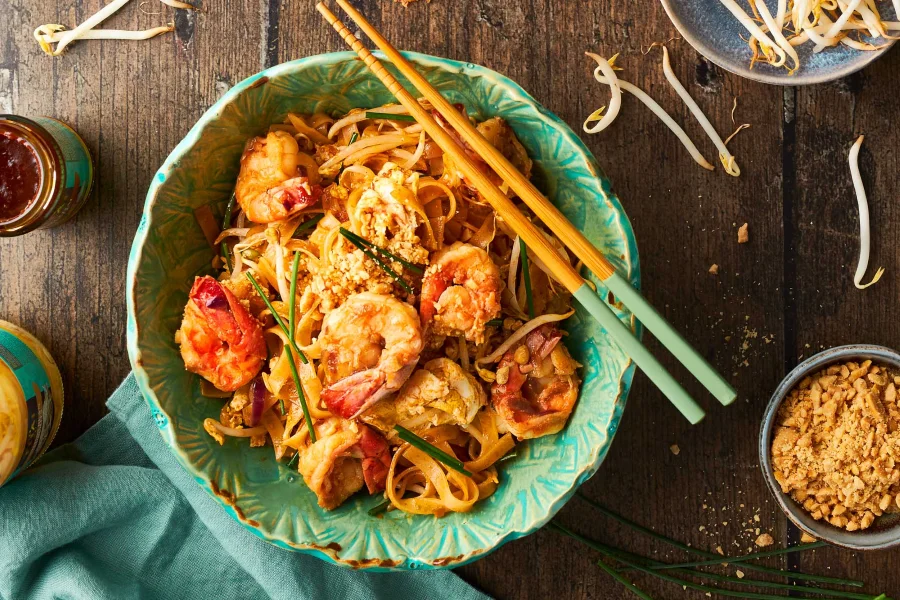 Pad Thai - Món ăn đặc trưng cho ẩm thực Thái Lan