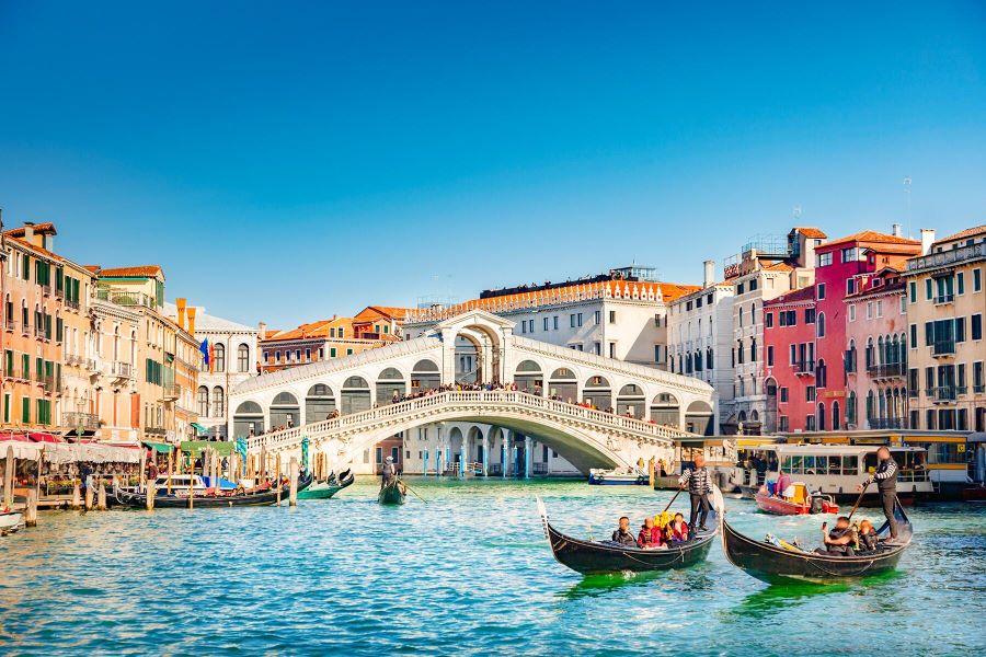 Top 7 tọa độ check-in độc đáo tại thành phố kênh đào Venice