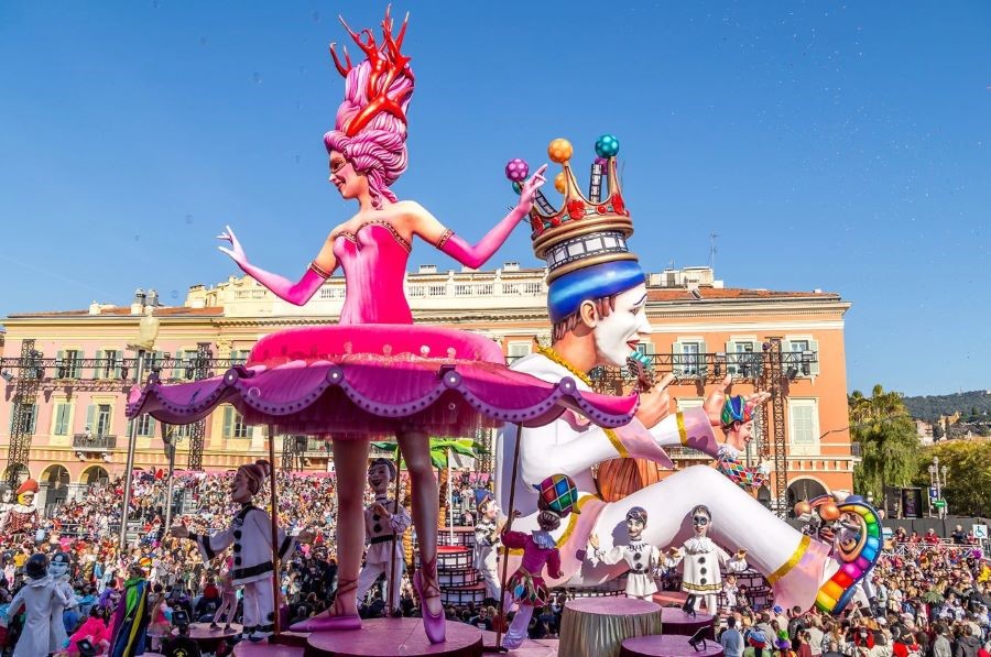 Hòa mình vào không khí sôi nổi của 7 lễ hội nổi tiếng nhất ở Pháp