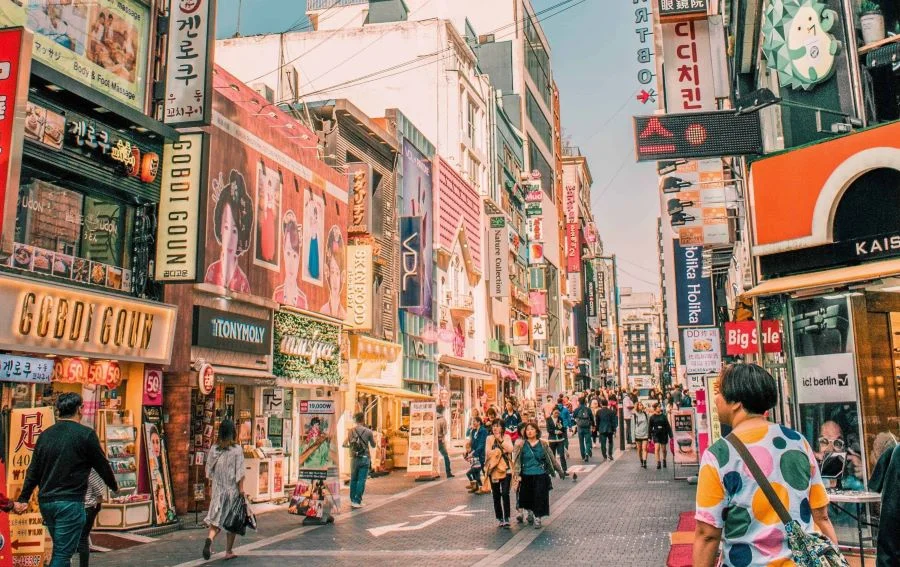 Càn quét khu chợ đêm Namdaemun - 'Thiên đường' mua sắm và ẩm thực nổi tiếng tại xứ Hàn