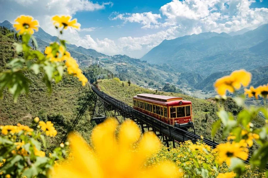 Những cung đường sắt có khung cảnh đẹp mê hồn tại Việt Nam