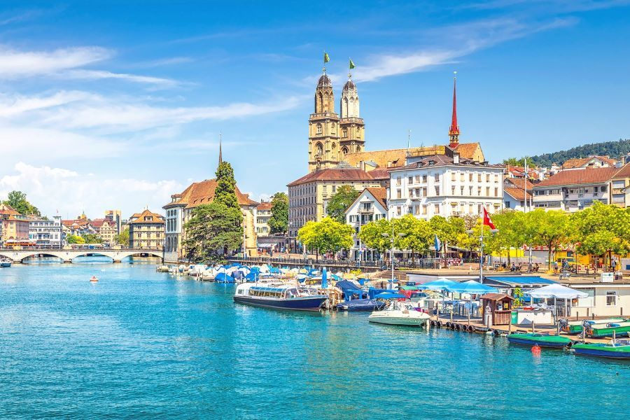 Khám phá top 9 địa điểm nổi tiếng nhất tại thành phố Zurich, Thụy Sĩ
