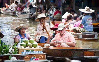 Đi chợ nổi nổi tiếng nhất ở Thái Lan