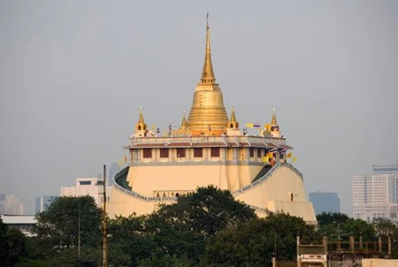 Tìm bình yên giữa đường phố ồn ào, náo nhiệt ở Bangkok