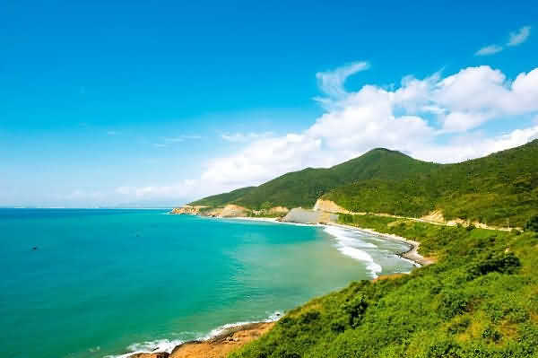 Du lịch Nha Trang – Say với sắc màu Vịnh Cam Ranh