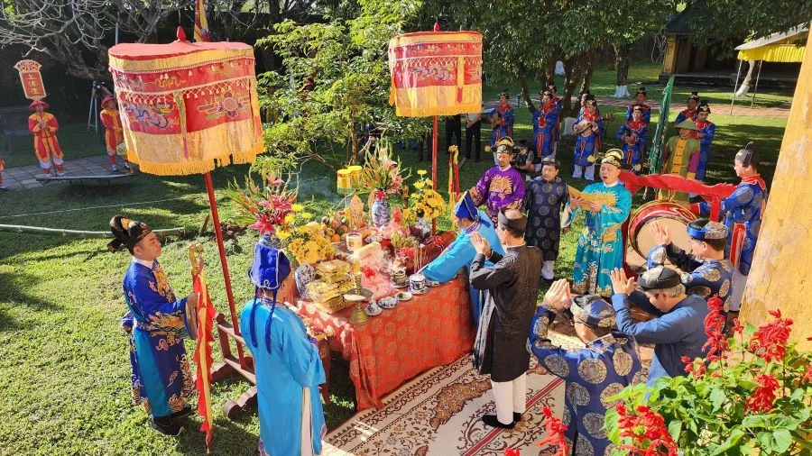 Du lịch Huế tết - Khám phá không khí cổ xưa