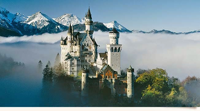 Khám phá ngôi làng cổ tích Neuschwanstein ở Đức