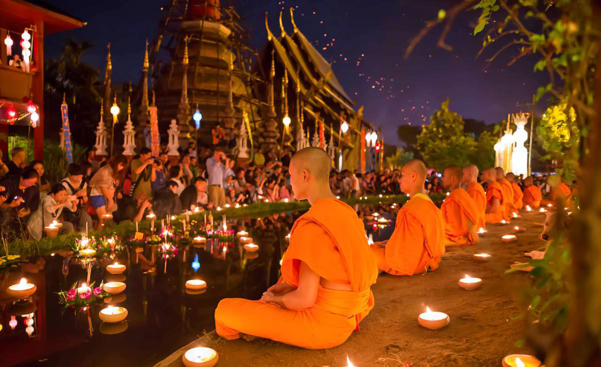 Tháng 9, dừng chân ở Thái Lan để tham gia hàng loạt các lễ hội hấp dẫn