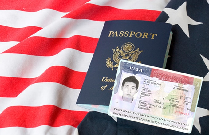 Mỹ kiểm soát chặt visa sau khủng bố
