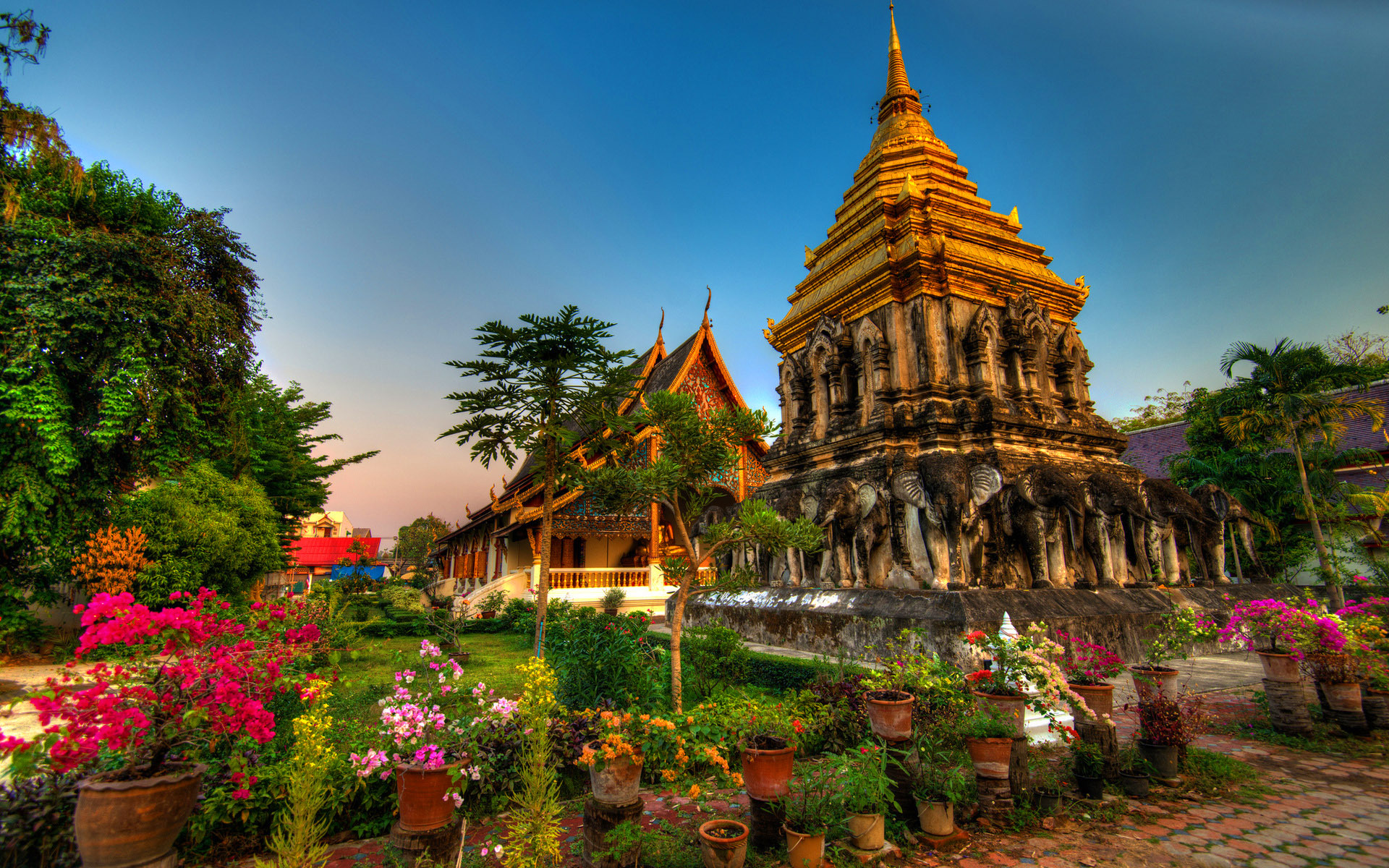 Sao lại không đi Chiang Mai nhỉ?