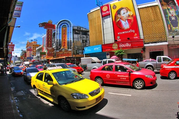 Giao thông độc đáo ở xứ sở Chùa Vàng