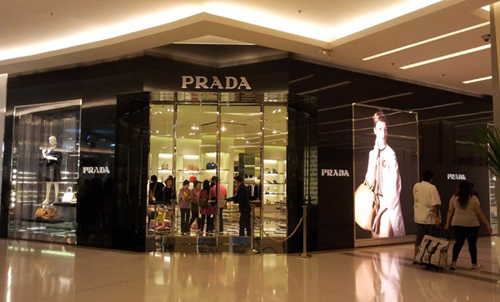 Đi chợ Châu Á mùa sale off