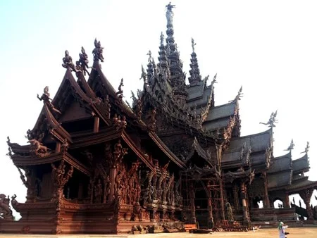 Kỳ bí lâu đài Sự Thật bằng gỗ ở Pattaya
