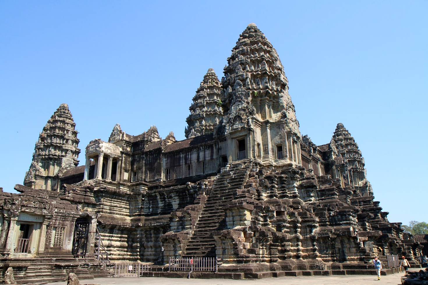 Campuchia đẩy mạnh trùng tu đền Angkor Wat