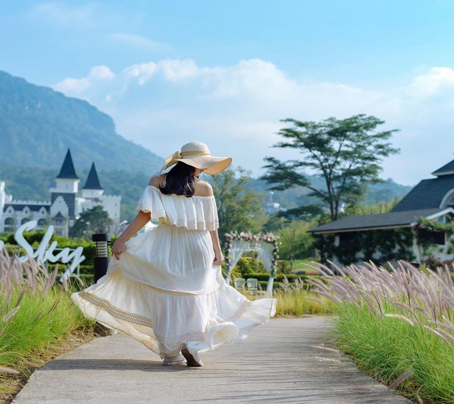 Trải nghiệm khu nghỉ dưỡng tựa miền cổ tích châu Âu trên đất Thái Lan