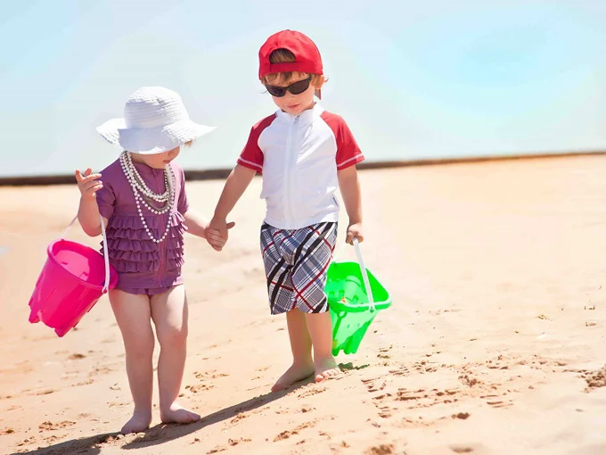 Bí quyết giúp trẻ an toàn mùa du lịch