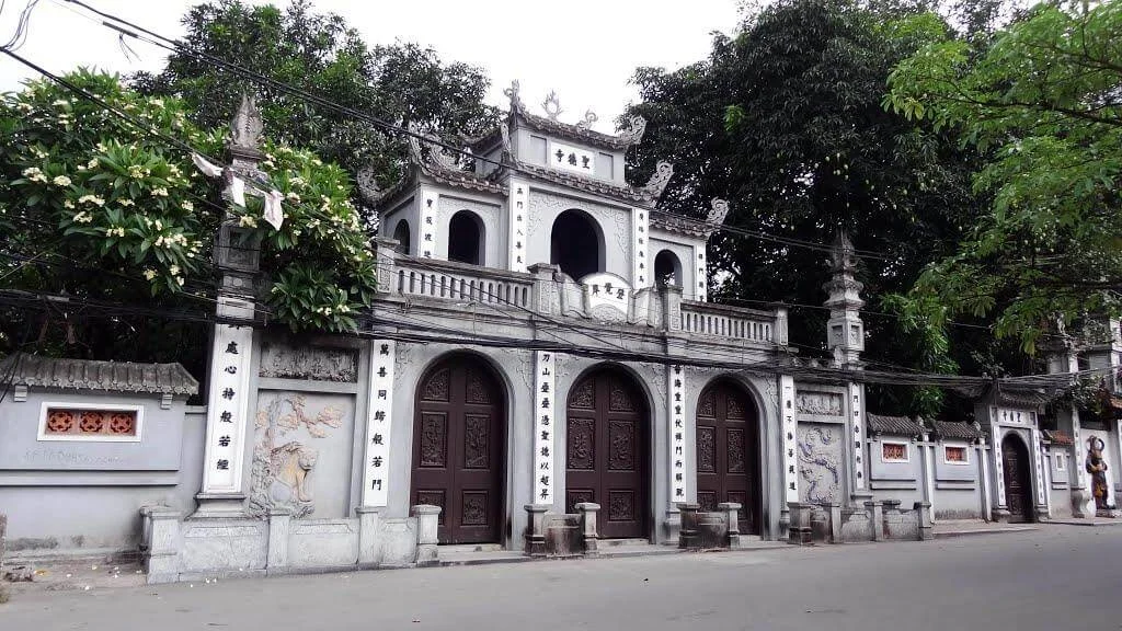 Tới Hà Nội khám phá những ngôi chùa linh thiêng