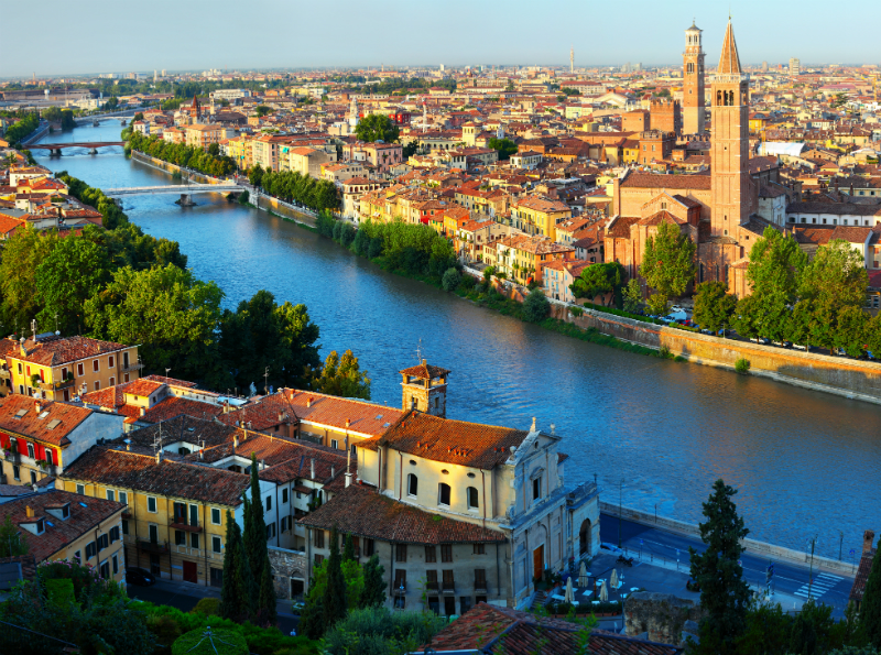 Tìm hiểu về Verona - thành phố  tình yêu của nước Ý