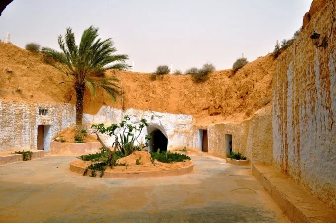 Check-in ngôi làng tuyệt đẹp dưới lòng đất ở Tunisia