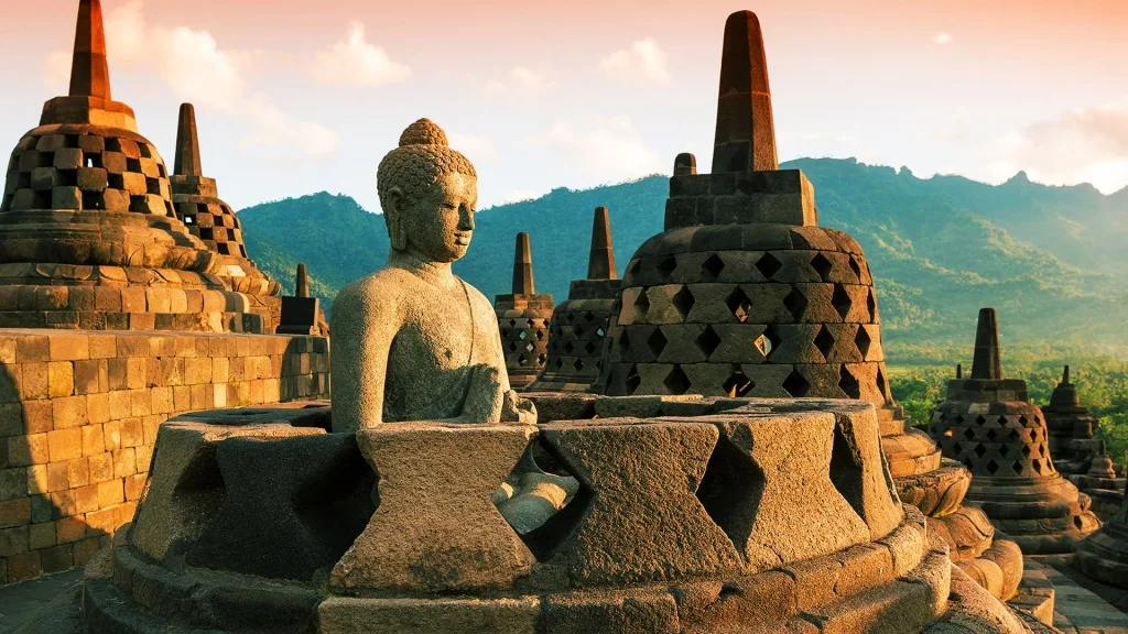 Khám phá thành phố cổ ở Indonesia