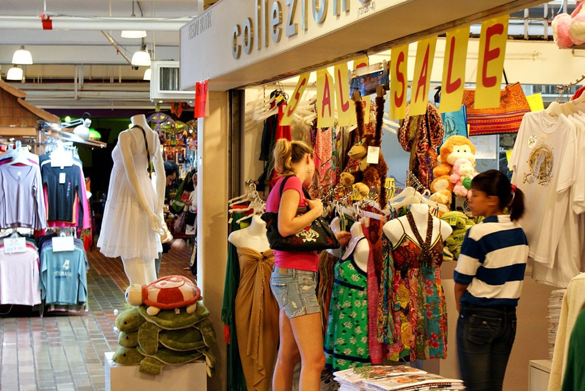 Top 8 địa điểm mua sắm giá rẻ cho du khách khi du lịch Malaysia