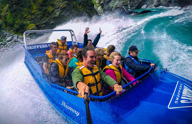 Vì sao bạn nên xách ba lô đến New Zealand vào dịp hè ngay và luôn?