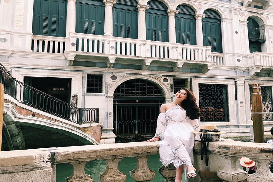 Du lịch Đức: Bí quyết chọn trang phục sành điệu cho bạn gái dịp hè