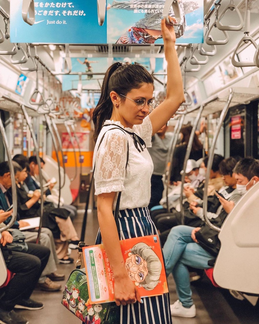 Những điều cấm kị du khách thường mắc phải khi đi tàu điện ở Nhật Bản