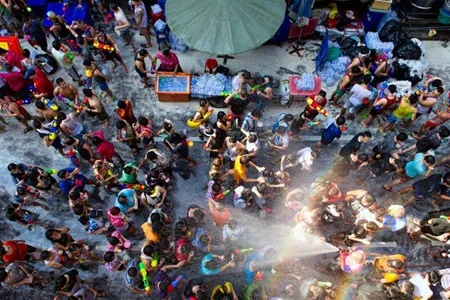 Tháng 4: Du lịch Thái Lan đón lễ hội té nước Songkran