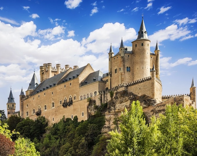 Top 10 lâu đài đẹp nhất Tây Ban Nha