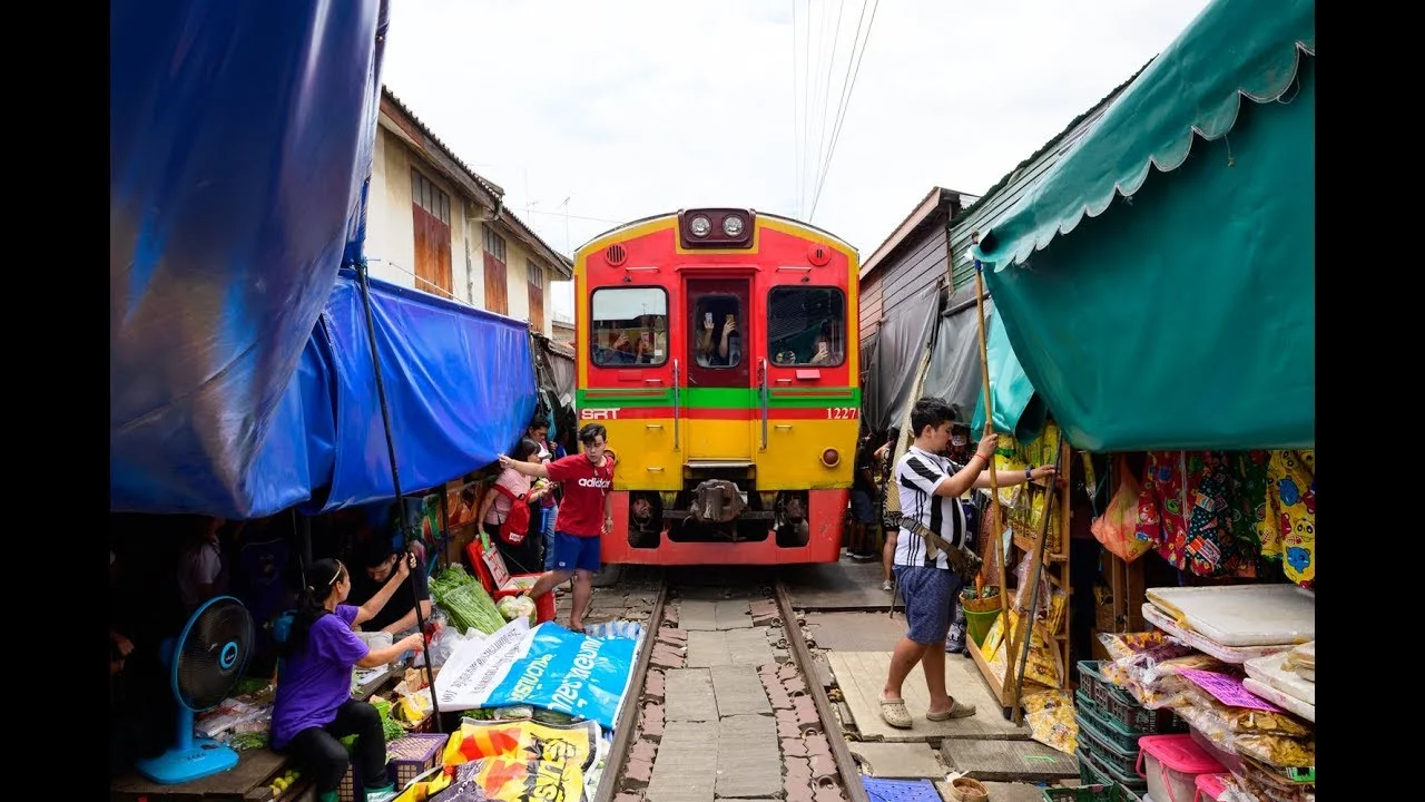 Trải nghiệm cảm giác mạo hiểm tại Samut Songkhram Thái Lan