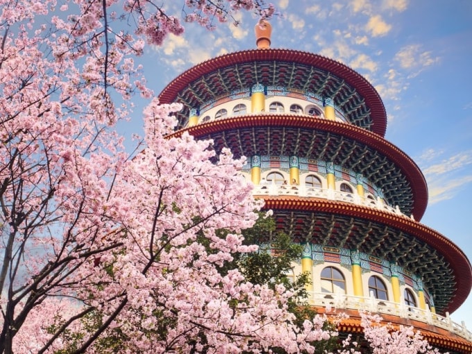 10 địa điểm tốt nhất trên thế giới khi đi du lịch vào tháng 4