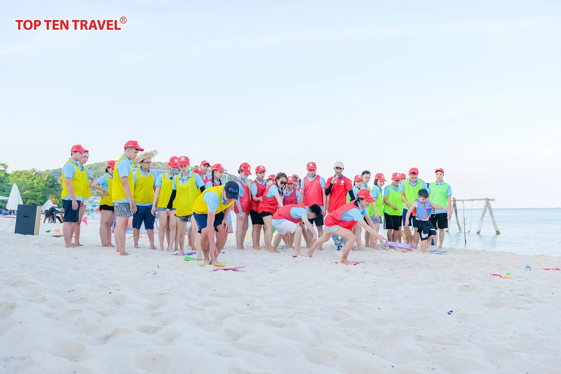 Tổ chức sự kiện kết hợp Team Building