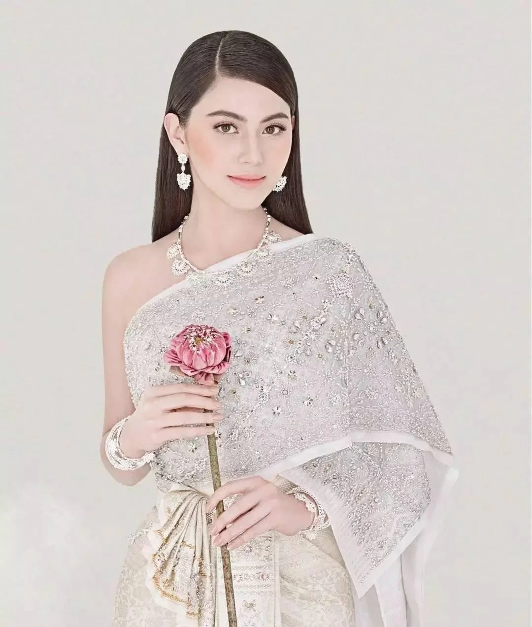 Vài nét về trang phục truyền thống của Thái Lan